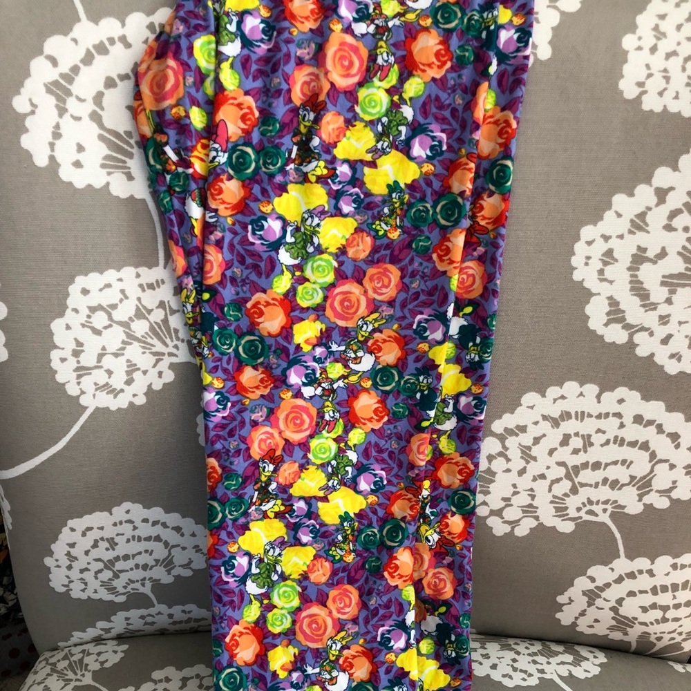 LuLaRoe Disney Leggings OS **HTF**
